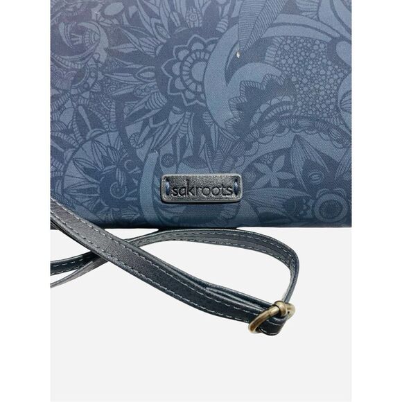 Sakroots Smartphone Crossbody Bag NWOT - Picture 2 of 3
